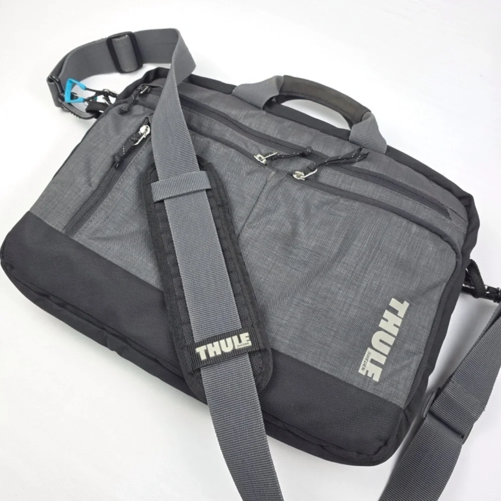 Thule Stravan Deluxe 15